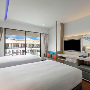 Twin Guest Room Balcony